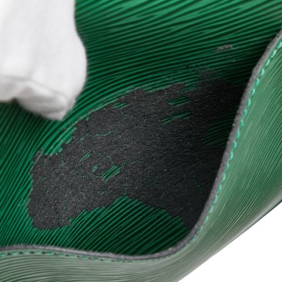 Louis Vuitton Epi Saint Cloud GM Crossbody Bag M52194 - Picture 9 of 15